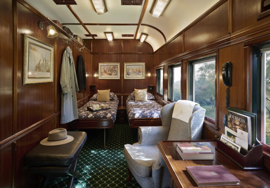 Royal Suite - Split twin (lengthways)